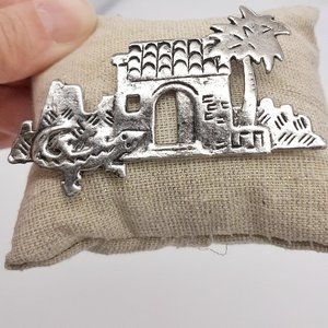 Silver Tone Southwestern Gecko Palm Tree Pin